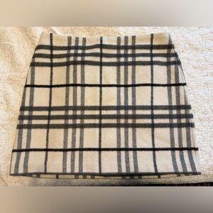 Riley & Rae Cream Plaid Mini Skirt with Gray and Black Windowpane